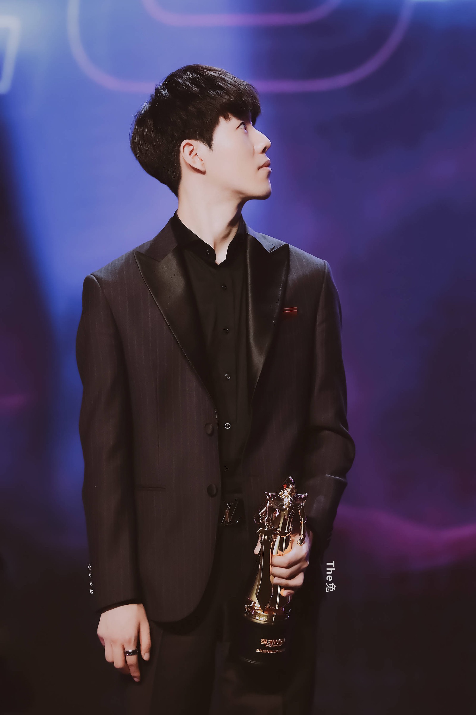 而他的數據 而他的數據