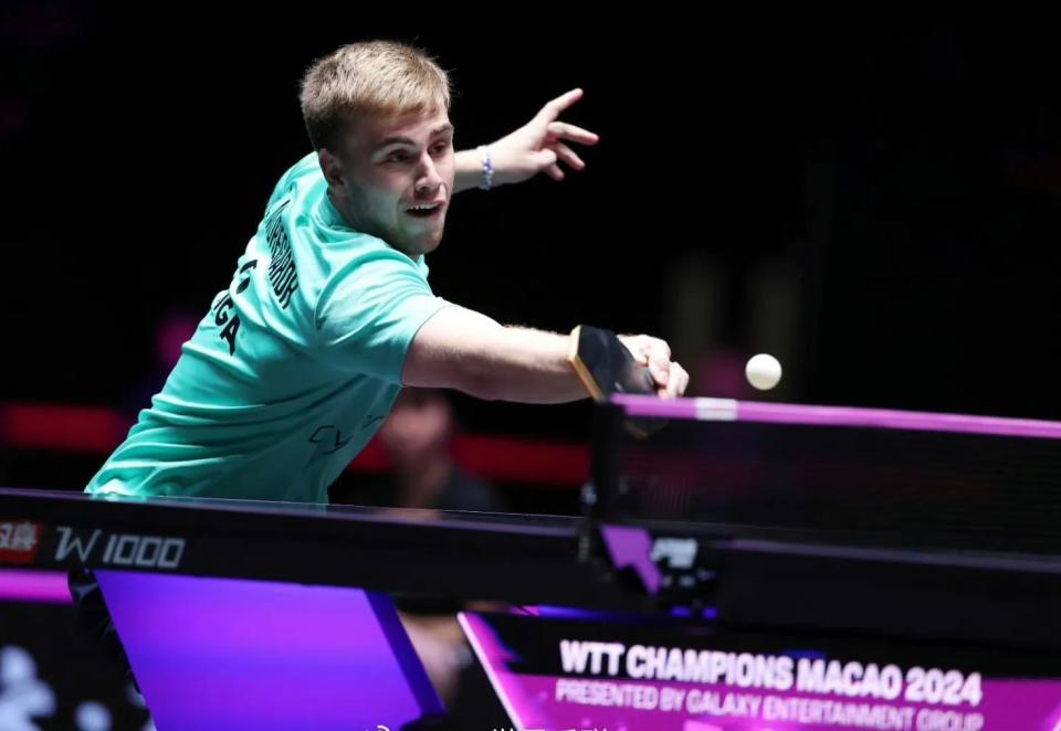 绝不能被轻 绝不能被轻